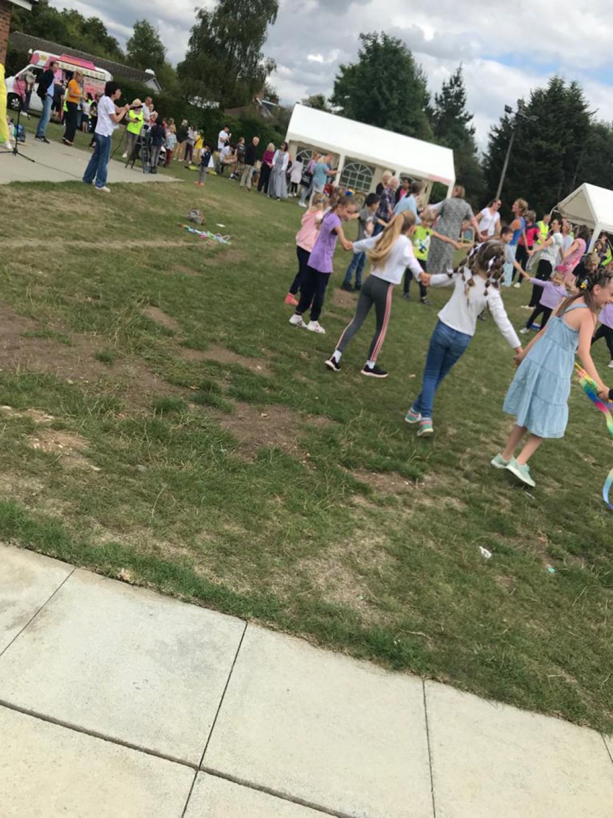 Great picnic for Ukraine with free icecream!! Rotary Epsom